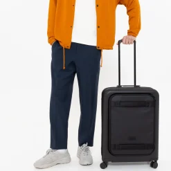 CNNCT CASE M